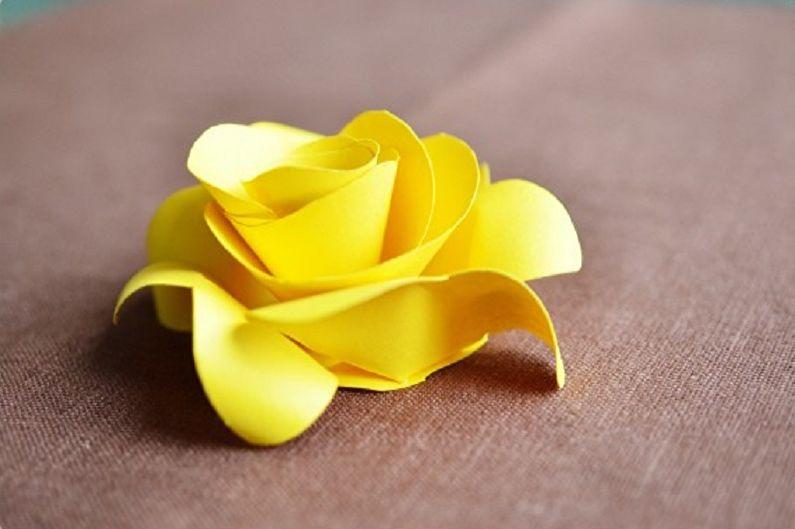 Желтая роза из бумаги своими руками